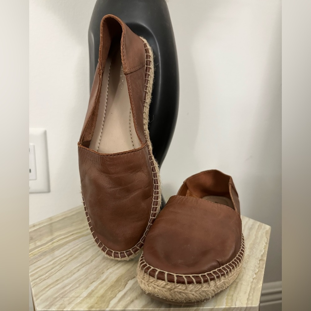 Camel shoes